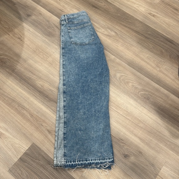 Gap High Rise Wide Leg. Never worn. - Picture 2 of 2